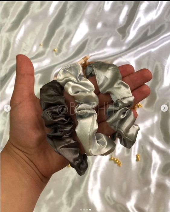 Satin scrunchies 10 pcs - Black & Gray collection
 بكل ساتان 10 قطع - مجموعة الاسود و السكني